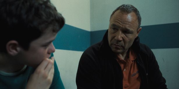 Netflix的《青春期》（Netflix Adolescence）的观众流着泪对斯蒂芬·格雷厄姆（Stephen Graham）说同样的话