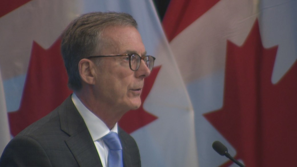 加拿大央行(Bank of Canada)官员警告说,看到价格大幅下跌将是痛苦的